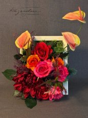 画像1: ワントーンでまとめた大人レッドのバラの壁面アレンジ*結婚祝＊開店祝＊開院祝＊新築祝＊敬老の日＊ (1)